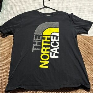 Men’s Northface Shirt
